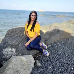 Meet your Posher, Keren